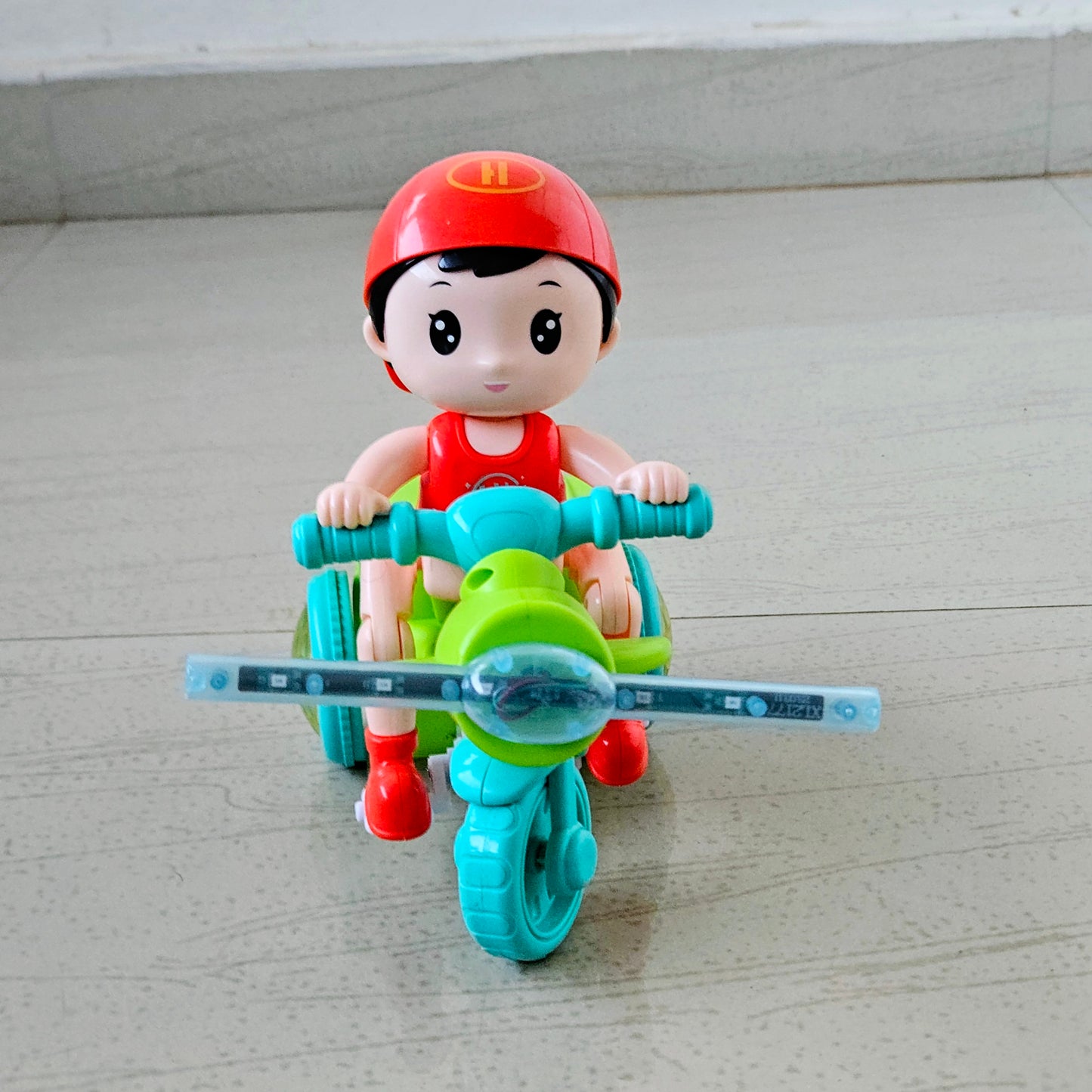 Cool Tricycles Stunt Toy – 360° Rotating Light & Music (3+)